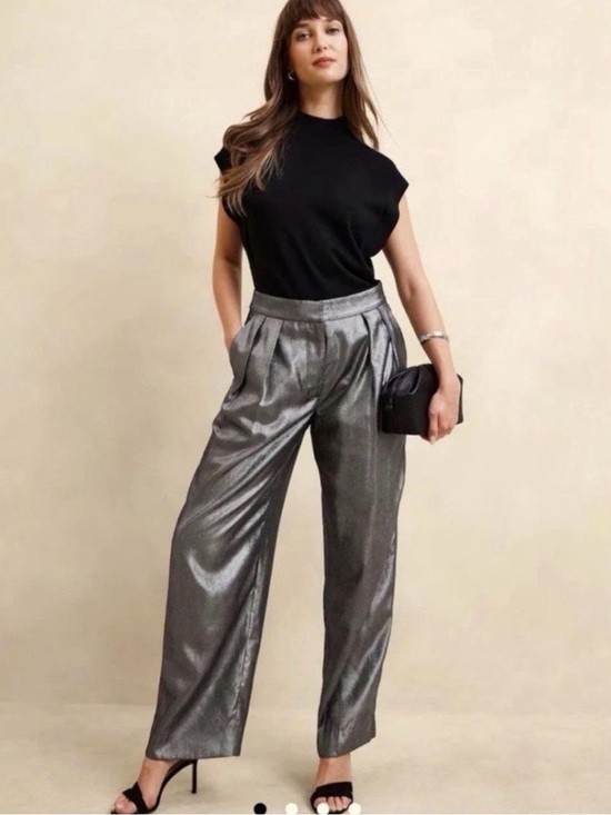 Banana Republic Pants - Banana Republic Metallic Wide-Leg Trousers in Silver